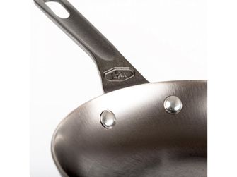 GSI Outdoors Liatinová panvica Guidecast Frying Pan 203 mm