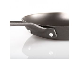 GSI Outdoors Liatinová panvica Guidecast Frying Pan 254 mm