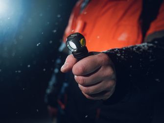 ArmyTek Wizard C2 Pro Magnet White LED ručné svietidlo s magnetickým držiakom napájanie z akumulátora 2500 lm 4800 h 65